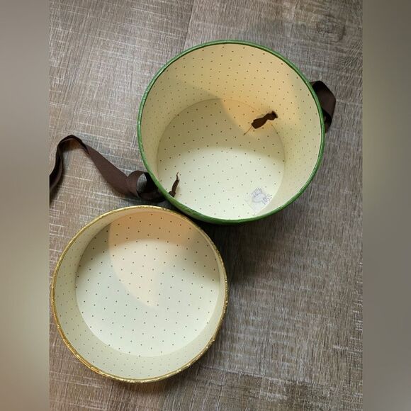 KATE SPADE Jewelry Gift Box Round with Bow Present Holiday - Picture 4 of 8